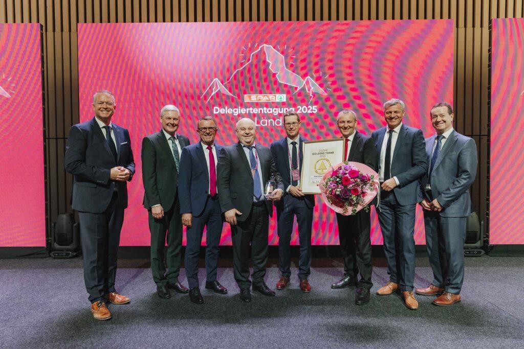 Franz und Stefan Hessenberger bei der Verleihung der Goldenen Tanne